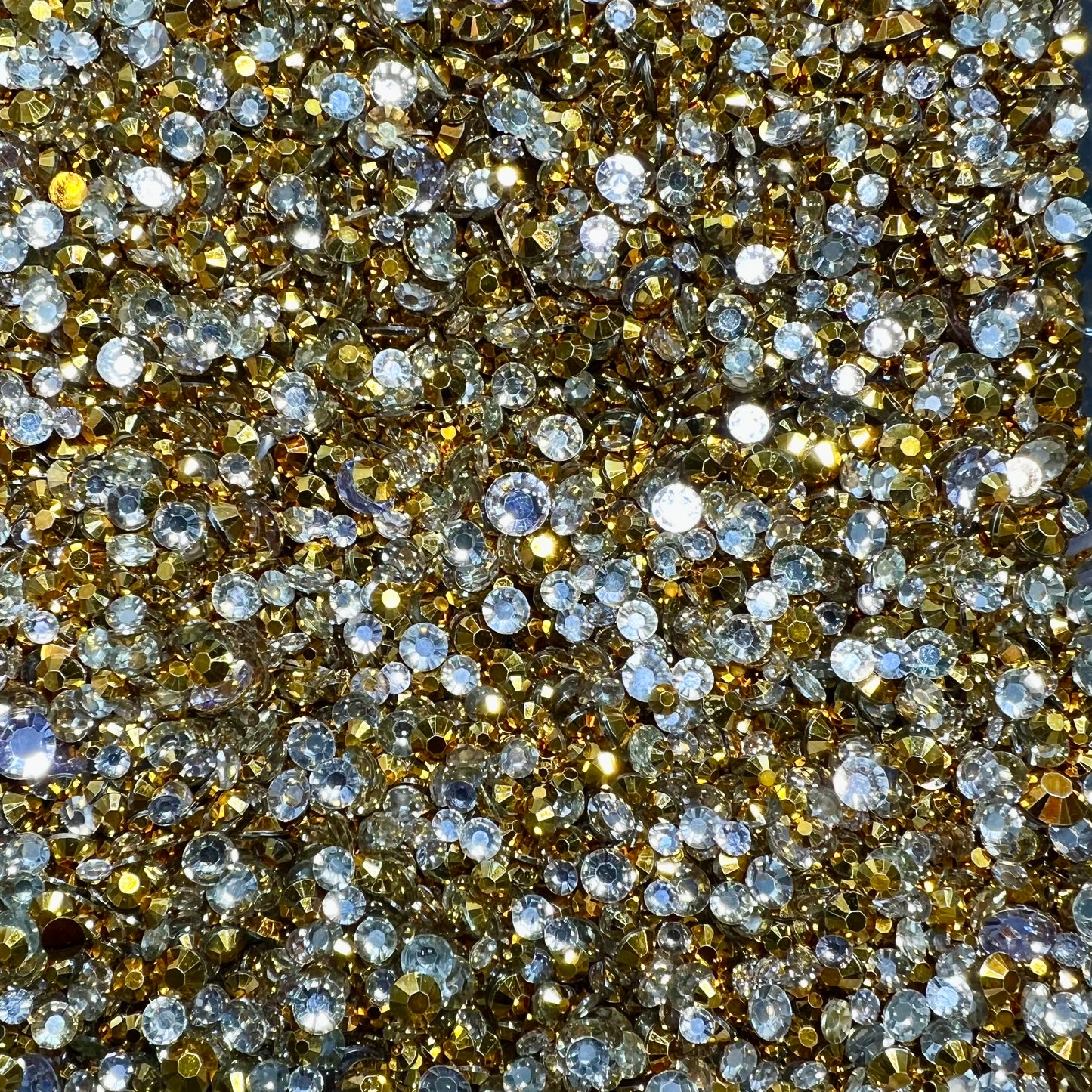 *Silver Back Resin Rhinestone Scoop