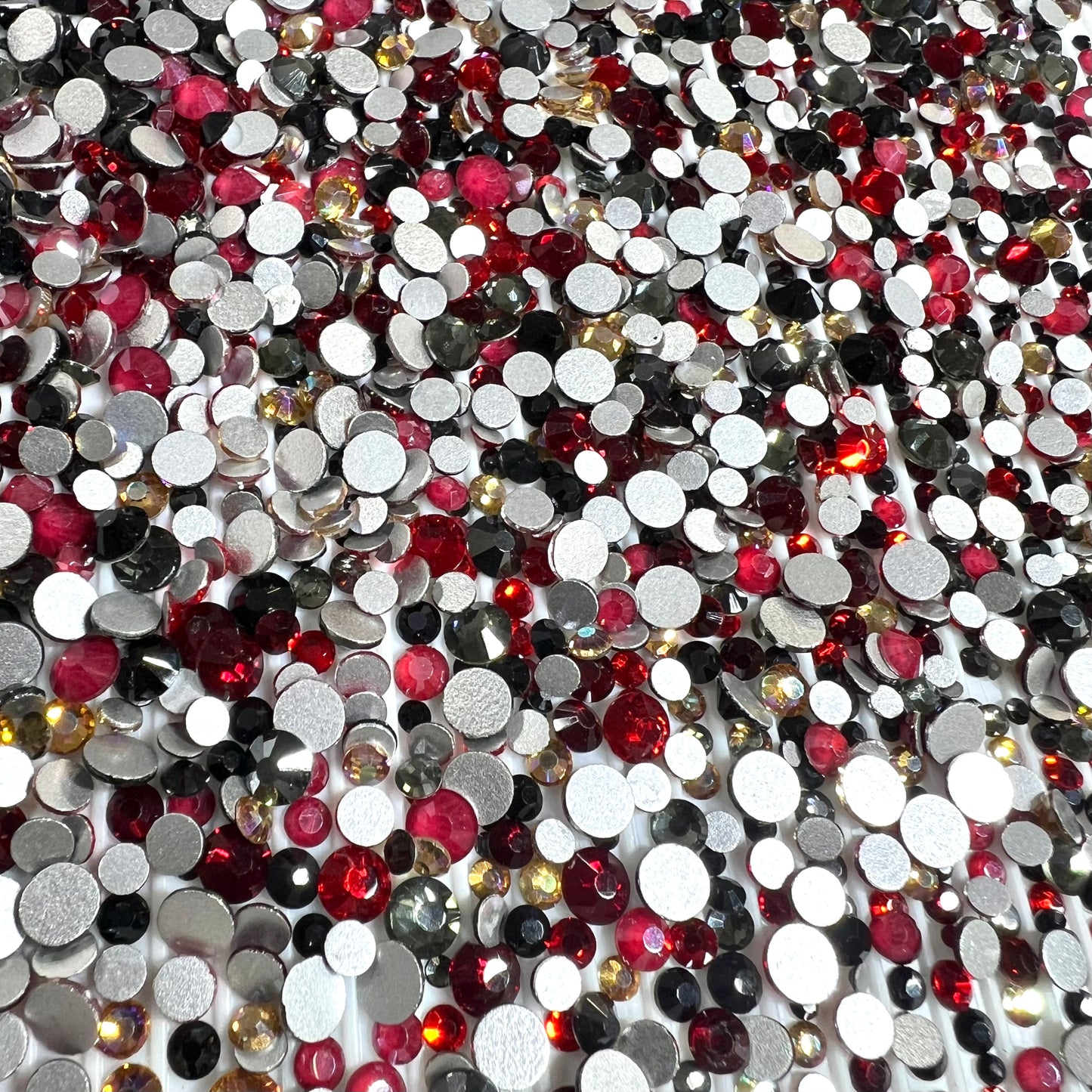 Glass Scatter - Danbury Dress Red Gold