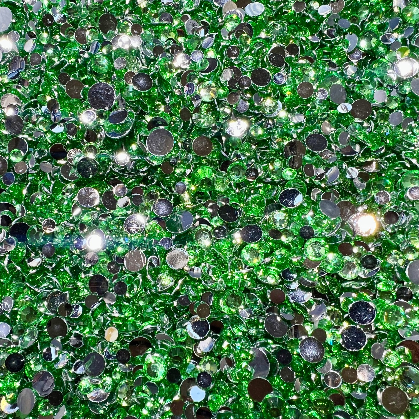 *Silver Back Resin Rhinestone Scoop