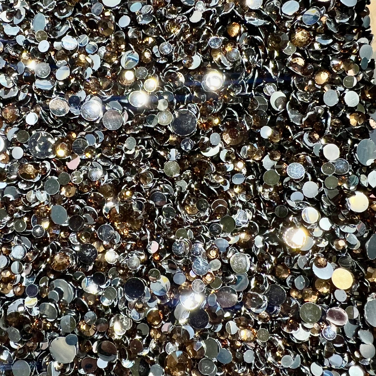 *Silver Back Resin Rhinestone Scoop