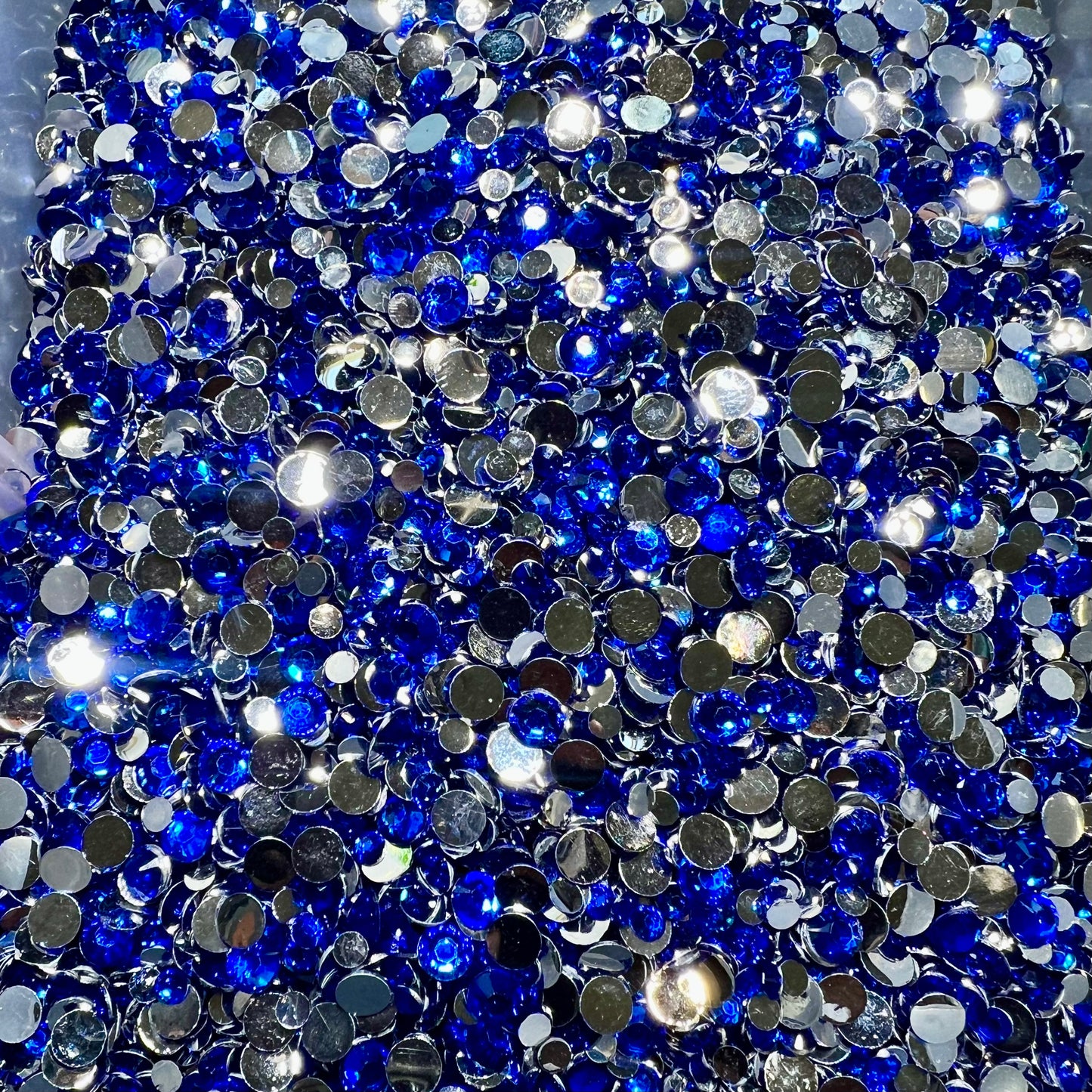 *Silver Back Resin Rhinestone Scoop
