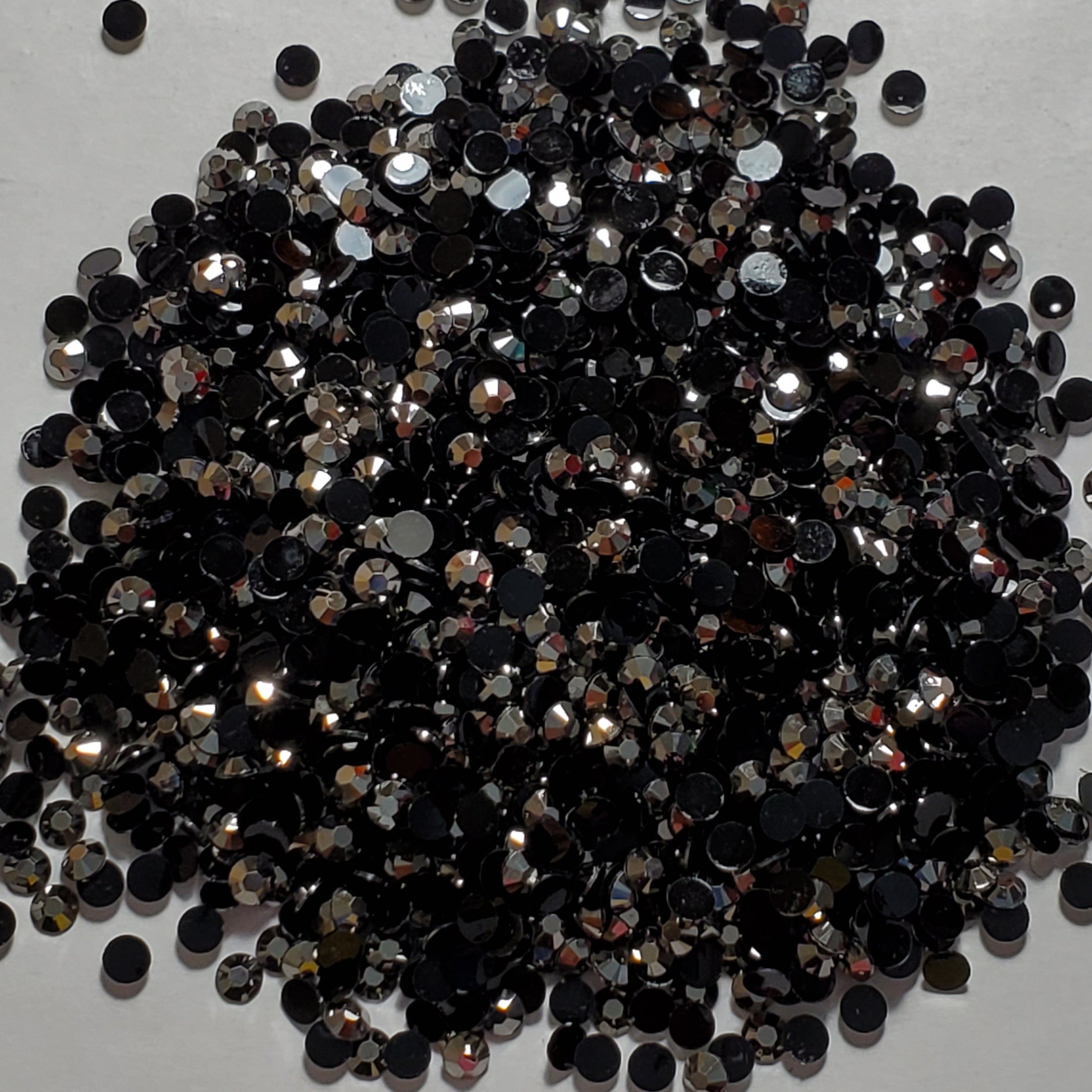 Gunmetal Rhinestones Jellies 2mm-6mm you select size – Fabcabcases